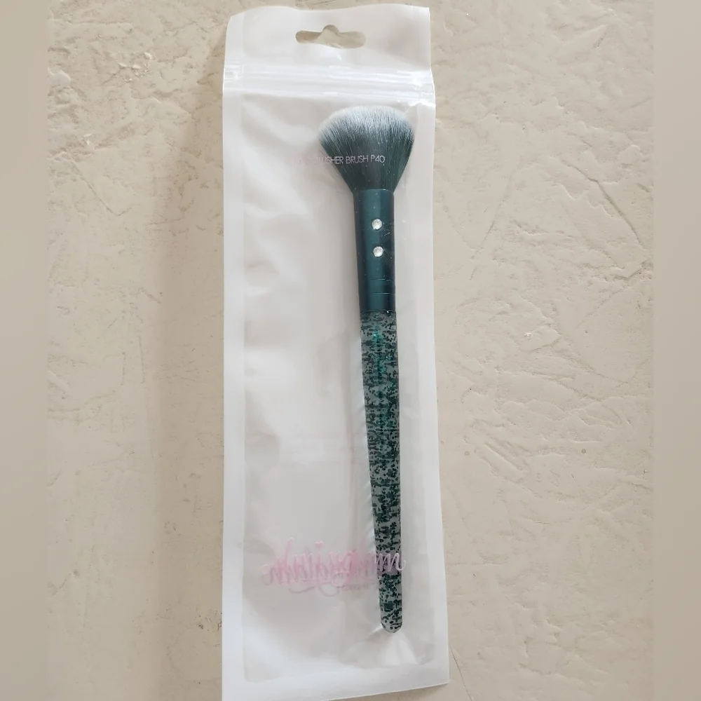 Slmissglam Green Round Blusher Brush P40